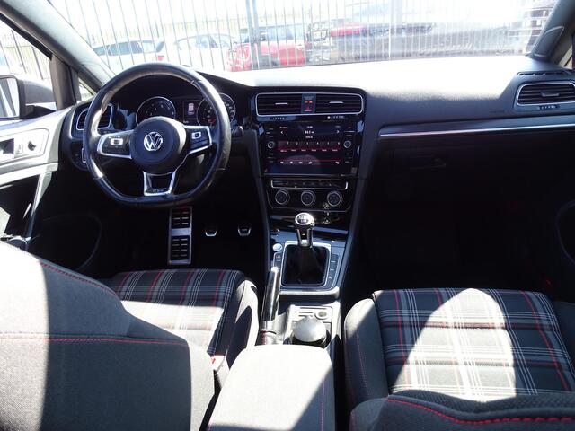 Volkswagen GOLF 2.0 TSI GTI 6-Bak, Panoramadak, Navigatie, Multimedia, Dode hoek detectie, Sport Interieur, Airco/ECC, CruseControl, Lm-velgen