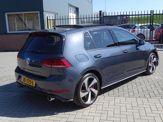 Volkswagen GOLF 2.0 TSI GTI 6-Bak, Panoramadak, Navigatie, Multimedia, Dode hoek detectie, Sport Interieur, Airco/ECC, CruseControl, Lm-velgen