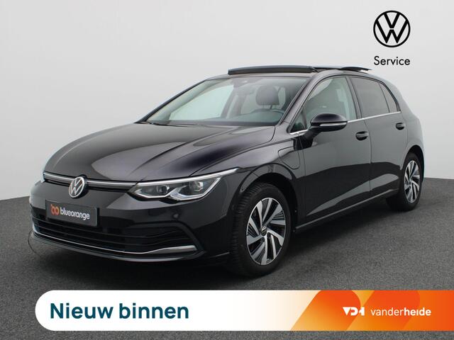 Volkswagen GOLF 1.4 eHybrid Style 204PK DSG Pano-Schuifdak, Adaptieve Cruise Controle, Memorystoel, LED Plus verlichting, Parkeersensoren voor en achter, Stoel-Stuurverwarming, 16" LM Velgen