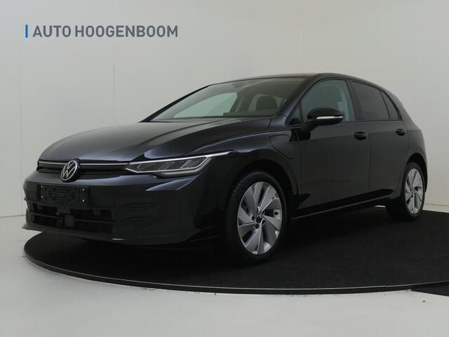Volkswagen GOLF 1.5 eHybrid 204 6DSG eHybrid Life Edition | 'App-Connect' draadloze smartphone integratie | Achterbank in ongelijke delen neerklapbaar incl. middenarmsteun en doorlaadmogelijkheid | Achteruitrijcamera (Rear View)