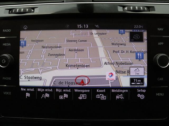 Volkswagen GOLF 150pk TSI Highline Business R DSG/AUTOMAAT Camera | Adapt. Cruise | Navi | Parksens. v+a | Stoelverw. | Stoelmassage