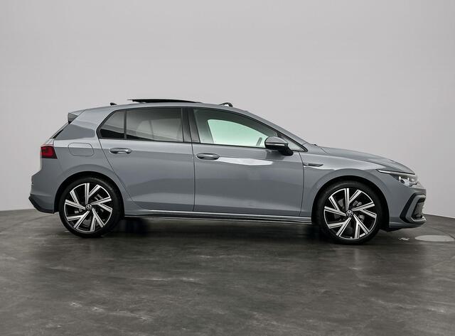 Volkswagen GOLF 1.5 eTSI R-Line Pano ACC Lane Sfeer