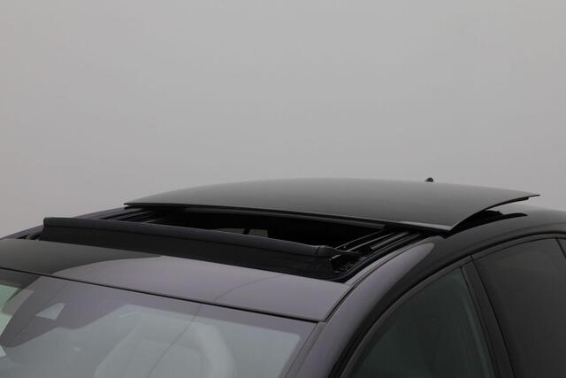 Volkswagen GOLF 1.4 245 pk DSG eHybrid GTE | Panoramadak | Leder | LED mistlampen | Geheugenstoel | IQ Light | Stoelventilatie | Achteruitrijcamera
