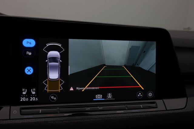 Volkswagen GOLF 1.4 245 pk DSG eHybrid GTE | Panoramadak | Leder | LED mistlampen | Geheugenstoel | IQ Light | Stoelventilatie | Achteruitrijcamera