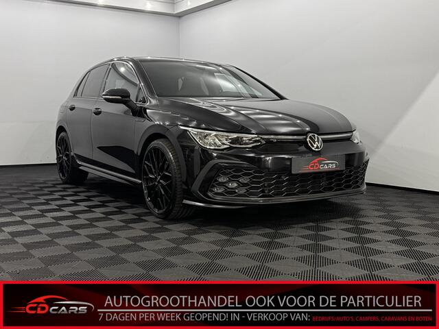 Volkswagen GOLF 2.0 TDI R-Line Half leder, Camera, Navi, Keyless start, Virtual desk, Sfeerverlichting, Cruise control adaptief