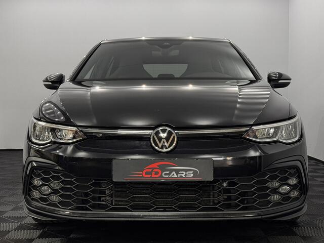 Volkswagen GOLF 2.0 TDI R-Line Half leder, Camera, Navi, Keyless start, Virtual desk, Sfeerverlichting, Cruise control adaptief