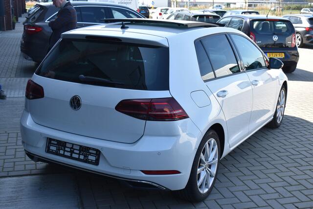 Volkswagen GOLF 1.6 TDI Highline IQ DRIVE PANO
