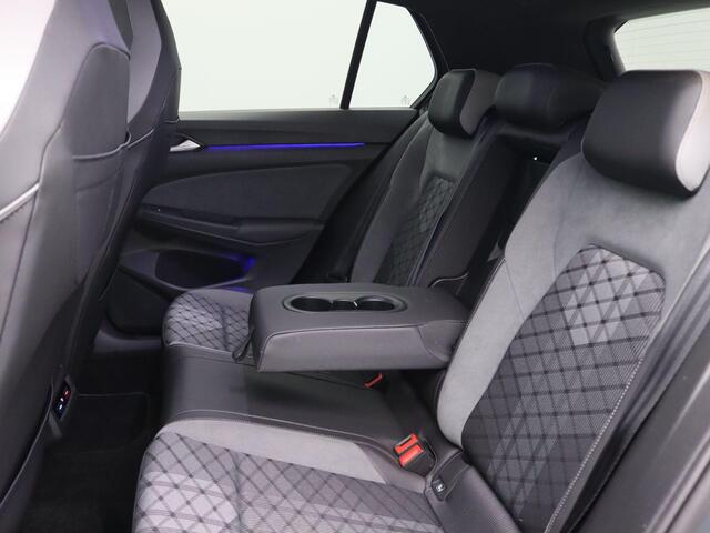 Volkswagen GOLF 1.5 eTSI R-Line Business 150PK DSG Achteruitrijcamera, Adaptieve Cruise Controle, Keyless, Matrix-LED Verlichting, Stoel-Stuurverwarming, Navi, 19" LM Velgen