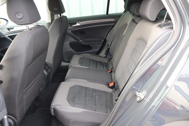 Volkswagen GOLF 1.5 TSI Highline | AllSeason | LED | Dashcam |