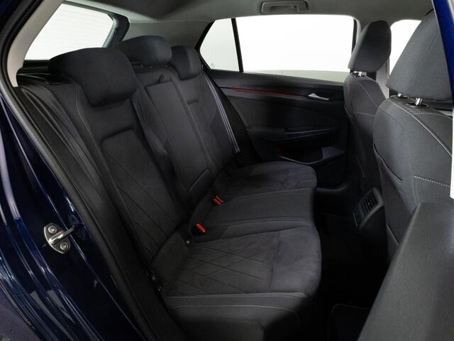 Volkswagen GOLF Style 1.4 204 PK DSG eHybrid AUTOMAAT | LED | Stoel & Stuurverwarming | Elek. stoel | Navigatie |