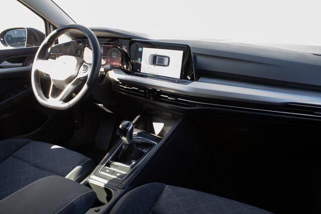 Volkswagen GOLF Variant 1.0 TSI 110pk Life Navigatie/ Lmv/ Pdc/ Carplay/ Adapt. cruise/ Climate control