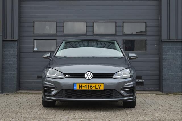 Volkswagen GOLF 1.5 TSI Highline Business R-LINE | AUTOMAAT | ACC | CAMERA |