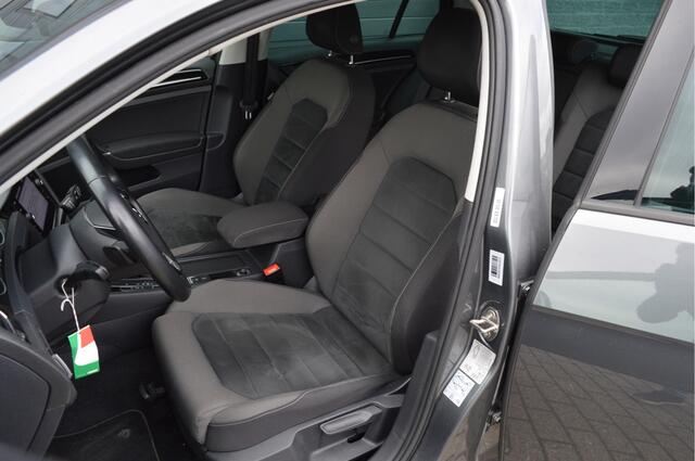 Volkswagen GOLF 1.5 TSI Highline Business R-LINE | AUTOMAAT | ACC | CAMERA |