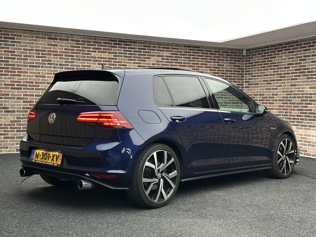 Volkswagen GOLF 2.0 TSI GTI Performance Panorama Virtual DSG Stoelverwarming
