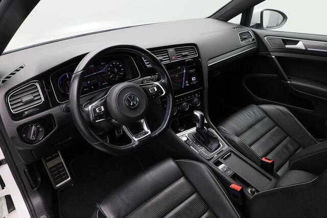 Volkswagen GOLF 1.4 TSI 204 pk DSG PHEV GTE Limited Edition 085/200 | Panoramadak | Leder | Geheugenstoel | Navigatie Discover Pro | Virtual Cockpit | Achteruitrijcamera | Stoelverwarming