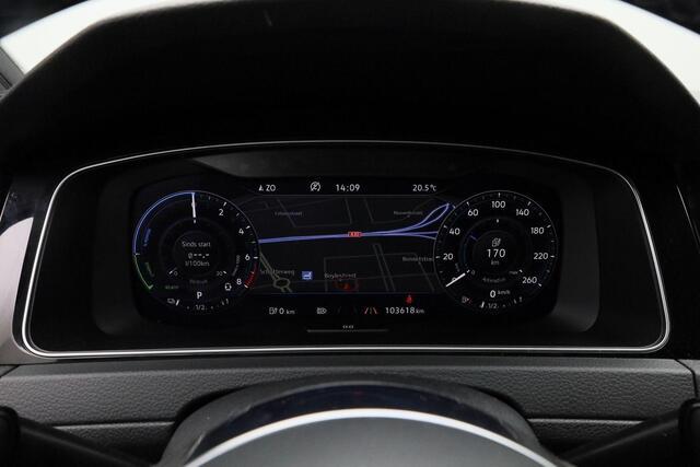 Volkswagen GOLF 1.4 TSI 204 pk DSG PHEV GTE Limited Edition 085/200 | Panoramadak | Leder | Geheugenstoel | Navigatie Discover Pro | Virtual Cockpit | Achteruitrijcamera | Stoelverwarming