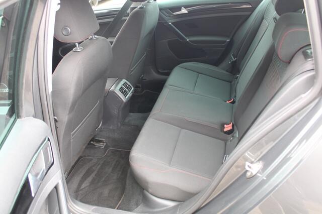 Volkswagen GOLF 1.0 TSI Highline
