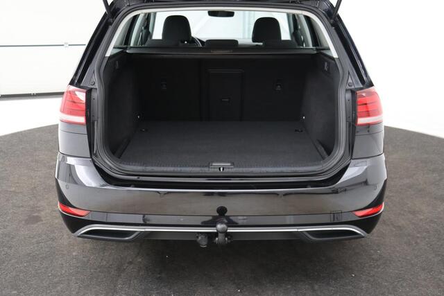 Volkswagen GOLF Variant 1.0 TSI Comfortline | Trekhaak | Navigatie | Apple Carplay |