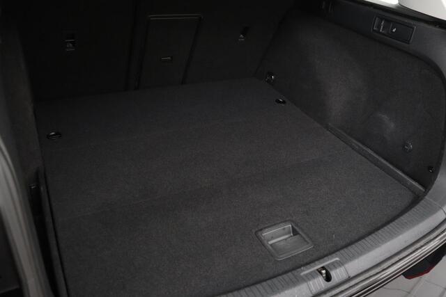 Volkswagen GOLF Variant 1.0 TSI Comfortline | Trekhaak | Navigatie | Apple Carplay |