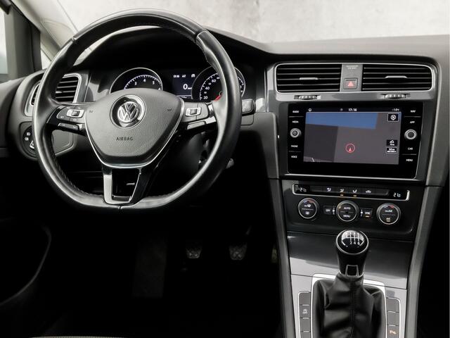 Volkswagen GOLF Variant 1.5 TSI Sportline 131Pk (4 CILINDER, APPLE CARPLAY, GROOT NAVI, ADAPTIVE CRUISE, GETINT GLAS, SPORTSTOELEN, PARKEERSENSOREN, TREKHAAK, LM VELGEN, NIEUWSTAAT)