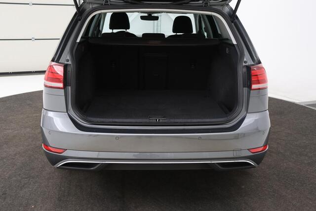 Volkswagen GOLF Variant 1.0 TSI Comfortline | Navigatie | Parkeerhulp | Automaat | Adapt. Cruise |