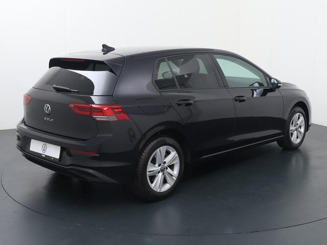 Volkswagen GOLF 1.0 TSI Life | 110 PK | Achteruitrijcamera | ErgoActive bestuurdersstoel | Climate control |