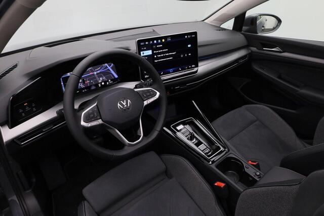 Volkswagen GOLF Variant 1.5 eTSI 110 pk DSG Style | Trekhaak | Panoramadak | Geheugen-/massagestoel | Rondomzicht camera | Navigatie | Stoelverwarming