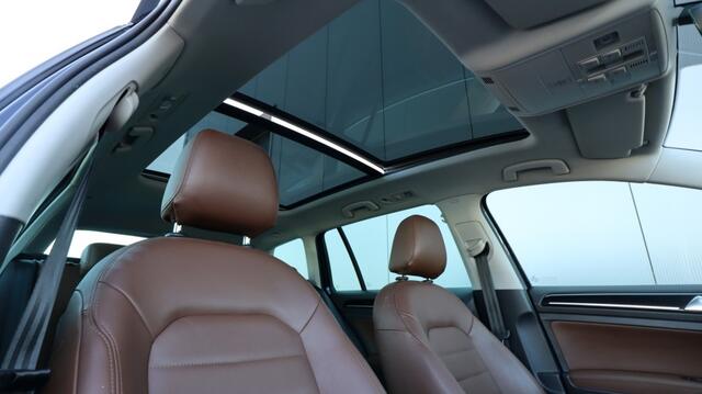Volkswagen GOLF 1.4 TSI Con. Ser..| Panoramadak | Camera | Leder | Led
