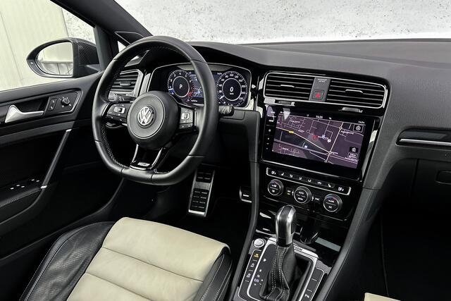 Volkswagen GOLF 2.0 TSI 4Motion R | Akrapovic | Panoramadak | Lederen Bekleding | Adaptieve cruise control | Elektrisch verstelbare en verwarmbare stoelen