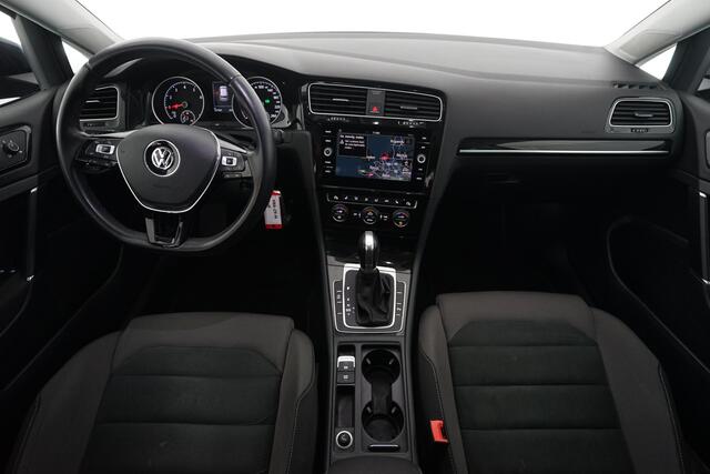 Volkswagen GOLF 1.5 TSI Highline Business R