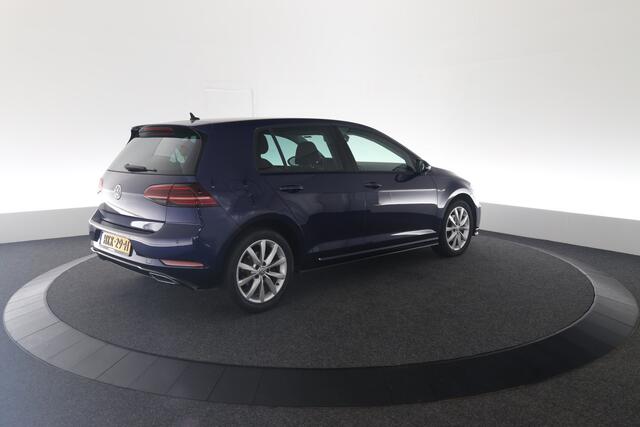 Volkswagen GOLF 1.5 TSI Highline Business R
