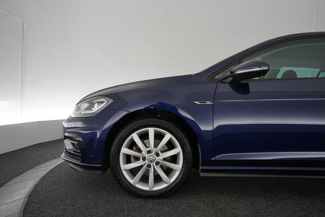 Volkswagen GOLF 1.5 TSI Highline Business R