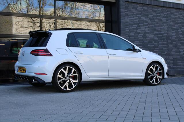 Volkswagen GOLF 2.0 TSI GTI Performance | PANO | MAXTON | CARBON STUUR | KEYLESS | DYNAUDIO |