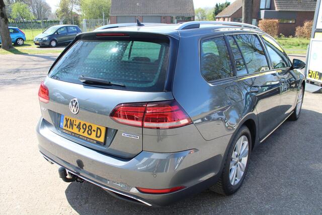 Volkswagen GOLF Variant 1.5 TSI Comfortline Business Climate control, Navi, CC, Trekhaak, Achteruitrij camera, Parksens. V en A, Apple/Android carplay, Leder, 16" LMV