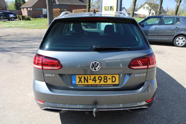 Volkswagen GOLF Variant 1.5 TSI Comfortline Business Climate control, Navi, CC, Trekhaak, Achteruitrij camera, Parksens. V en A, Apple/Android carplay, Leder, 16" LMV