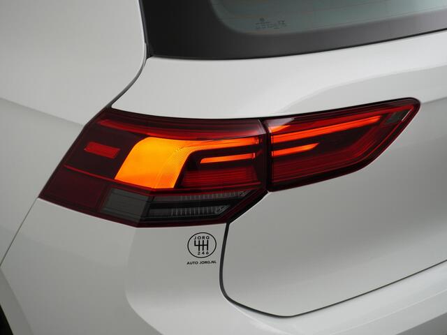 Volkswagen GOLF 1.4 eHybrid Style Camera | Pano Dak | Navigatie | Stoelverwarming