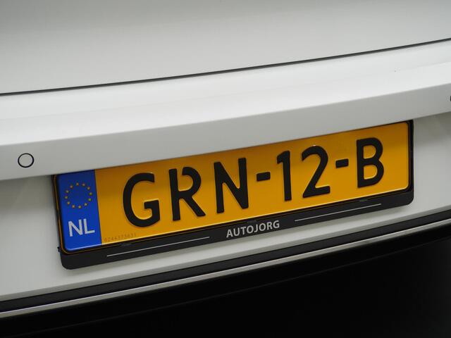 Volkswagen GOLF 1.4 eHybrid Style Camera | Pano Dak | Navigatie | Stoelverwarming