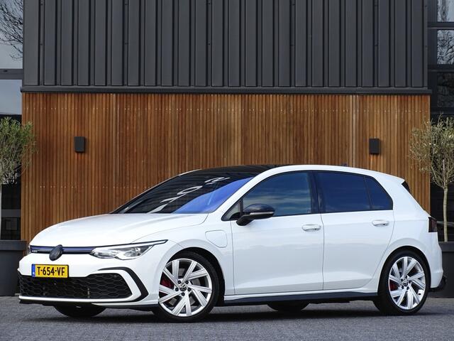 Volkswagen GOLF GTE 245PK automaat / R-Line / RNS / IQ-LED