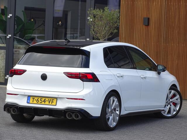 Volkswagen GOLF GTE 245PK automaat / R-Line / RNS / IQ-LED
