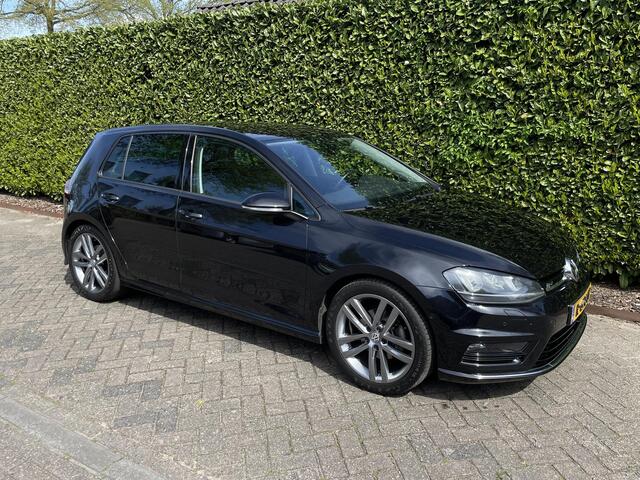 Volkswagen GOLF 1.4 TSI Highline Business R-Line BTW'er, 18" LM, Navigatie, Adaptive cruise controle.