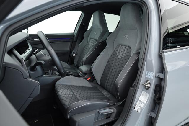 Volkswagen GOLF 1.5 TSI R-Line | Navi | Adapt. Cruise | Camera | Stoel- Stuurver. | Apple CarPlay
