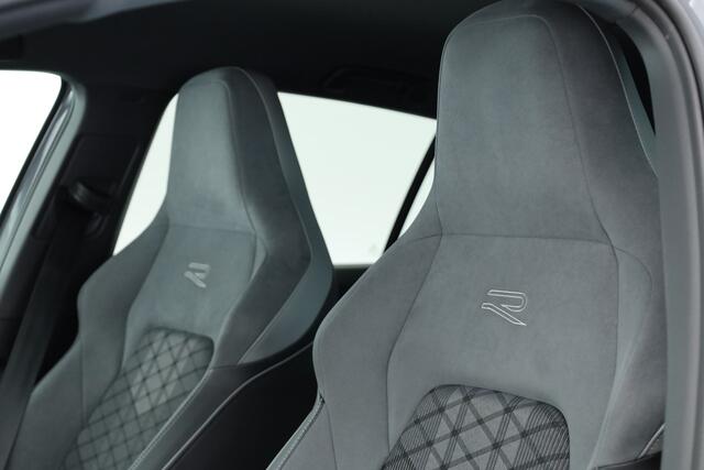 Volkswagen GOLF 1.5 TSI R-Line | Navi | Adapt. Cruise | Camera | Stoel- Stuurver. | Apple CarPlay