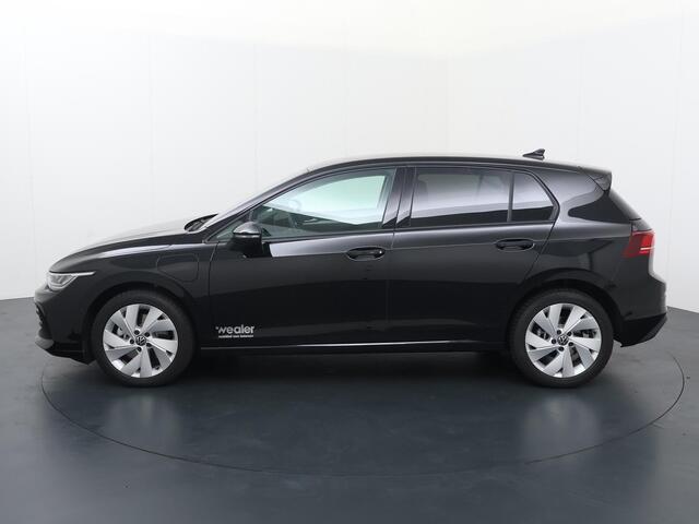Volkswagen GOLF 8 Life Edition 1.5 eHybrid 150 kW / 204 pk Hatchback 6 versn. DSG | Stoel- & stuurwielverwarming |