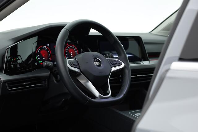 Volkswagen GOLF 1.4 eHybrid | Pano | HUD | IQ. Light | Elek. Trekhaak | Stoel- Stuurverw.