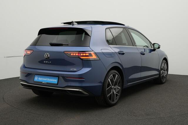 Volkswagen GOLF 1.5 eTSI 150 pk DSG Style Edition 50 | Panoramadak | Geheugen-/massagestoel | Rondomzicht camera | Adaptief onderstel | Head-up display