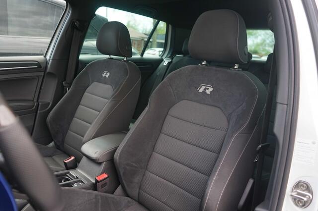 Volkswagen GOLF 7.5 R 2.0 TSI R20 4Motion/Pano/Akrapovic/Virtual/PPF