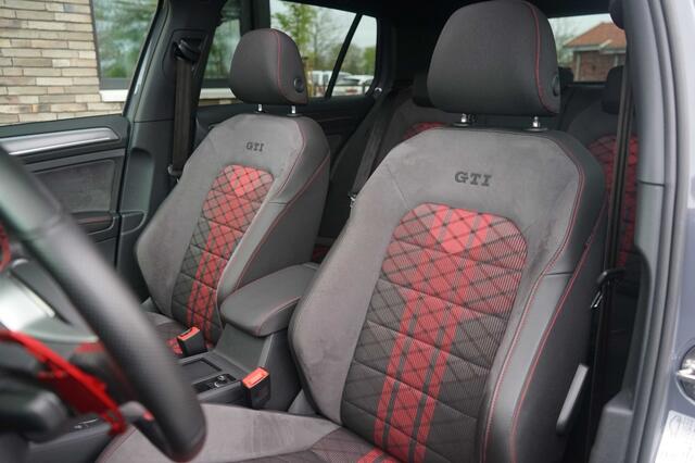 Volkswagen GOLF 7.5 GTI TCR 2.0 TSI DSG/Pano/DCC/RCam/Nardo/Dynaudio