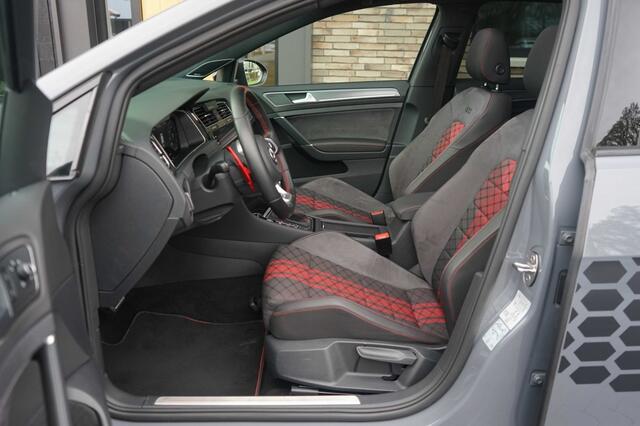 Volkswagen GOLF 7.5 GTI TCR 2.0 TSI DSG/Pano/DCC/RCam/Nardo/Dynaudio