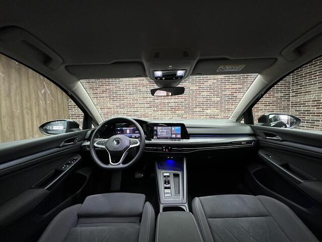Volkswagen GOLF 1.5 eTSI Style | Sfeer| IQ Light| Memory|