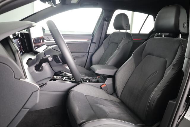 Volkswagen GOLF 1.5 eHybrid 50 Edition 204 PK | Automaat (DSG) | Panoramadak | Stoelverwarming | Led matrix | 18 Inch | Camera
